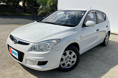 2010_hyundai_i30